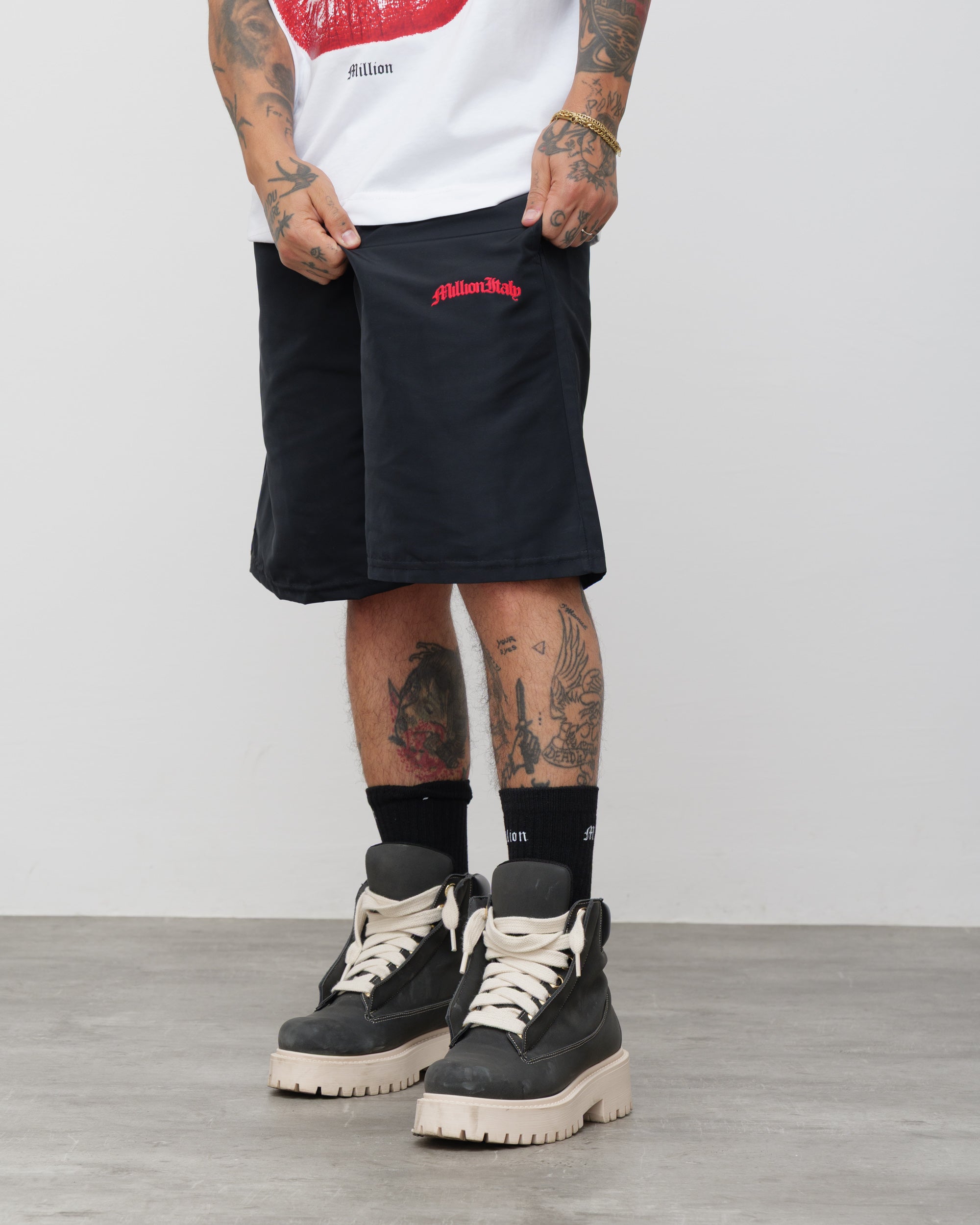 Tech Shorts Black - Red Logo