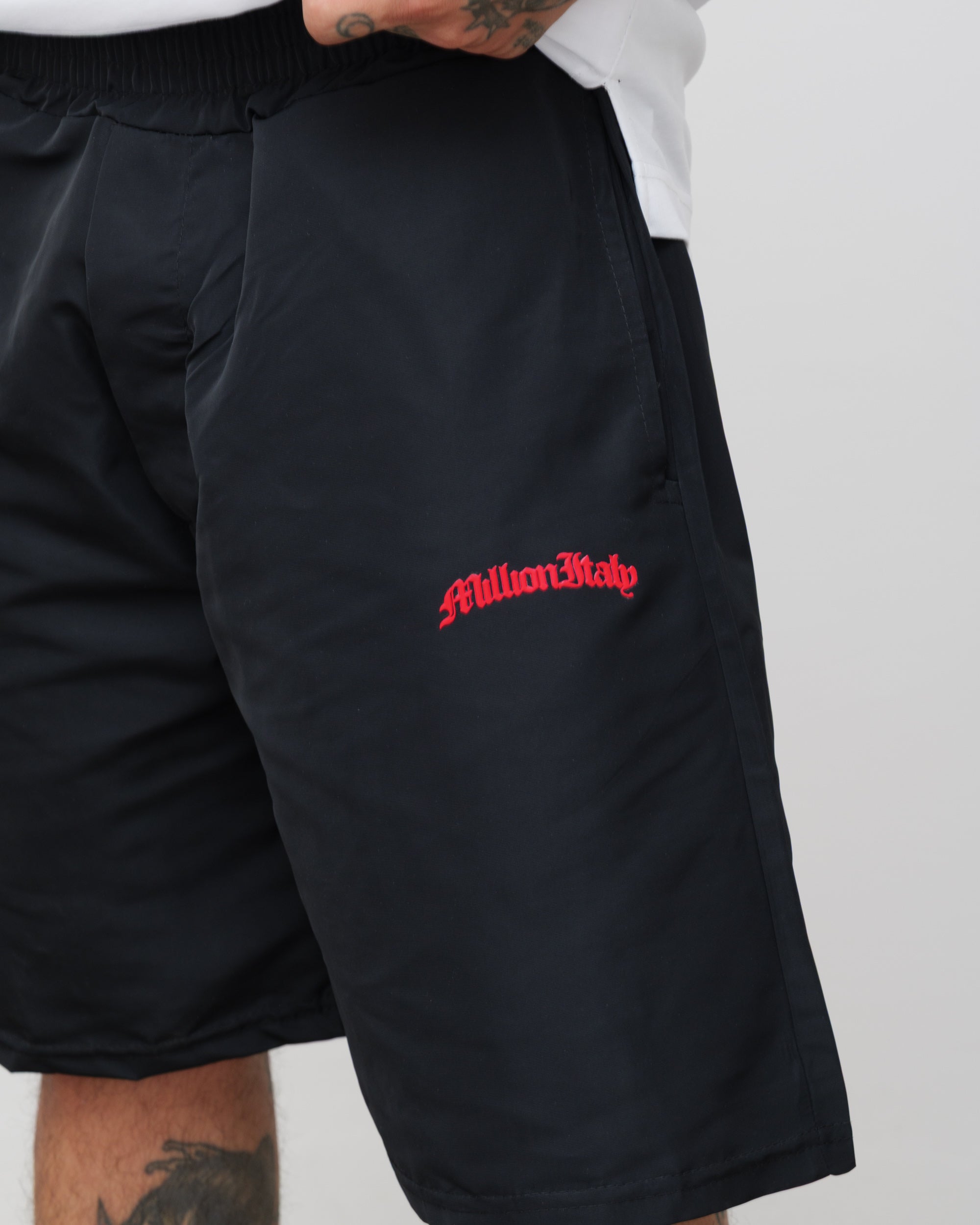 Tech Shorts Black - Red Logo