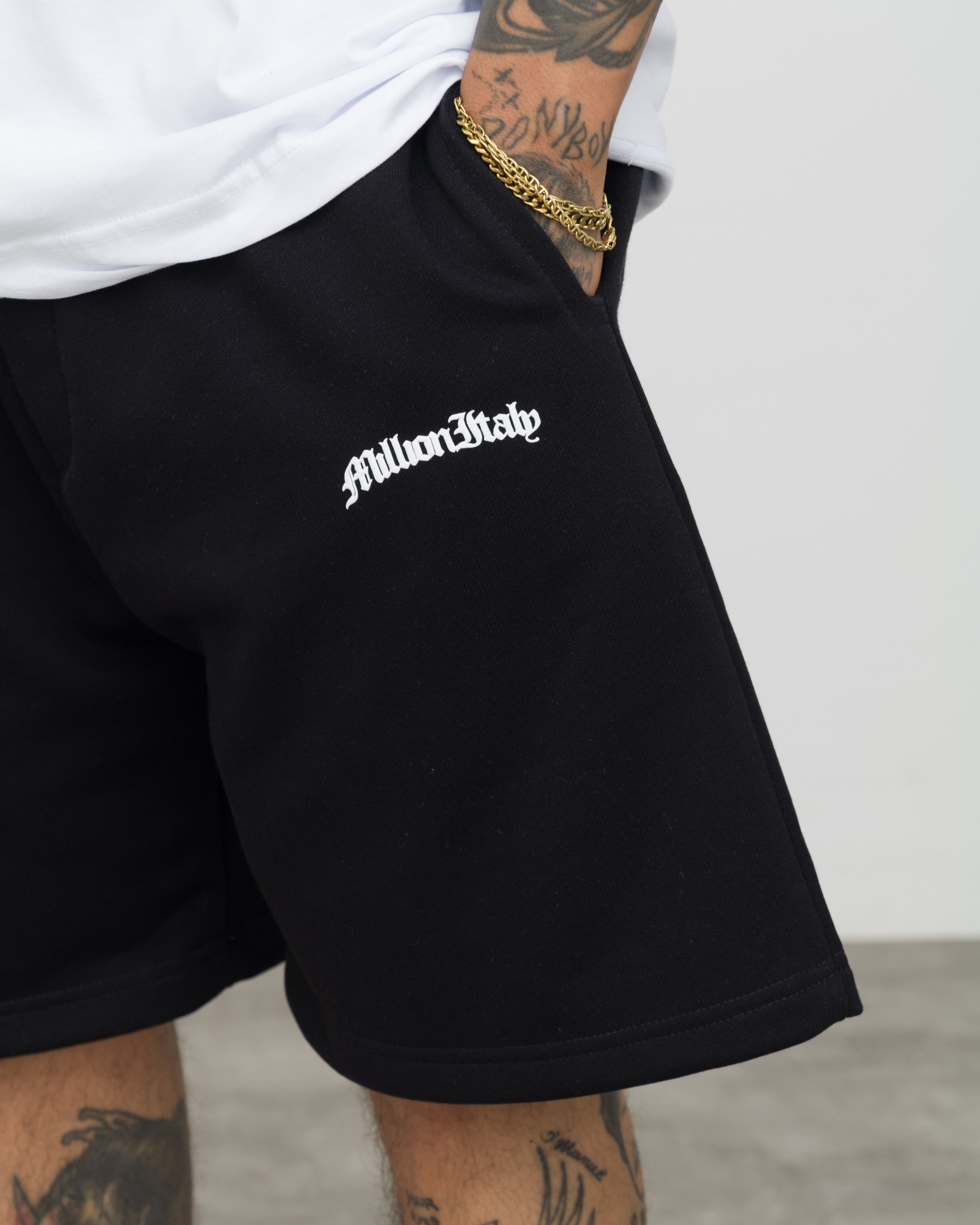 Black SIGILLVM Shorts