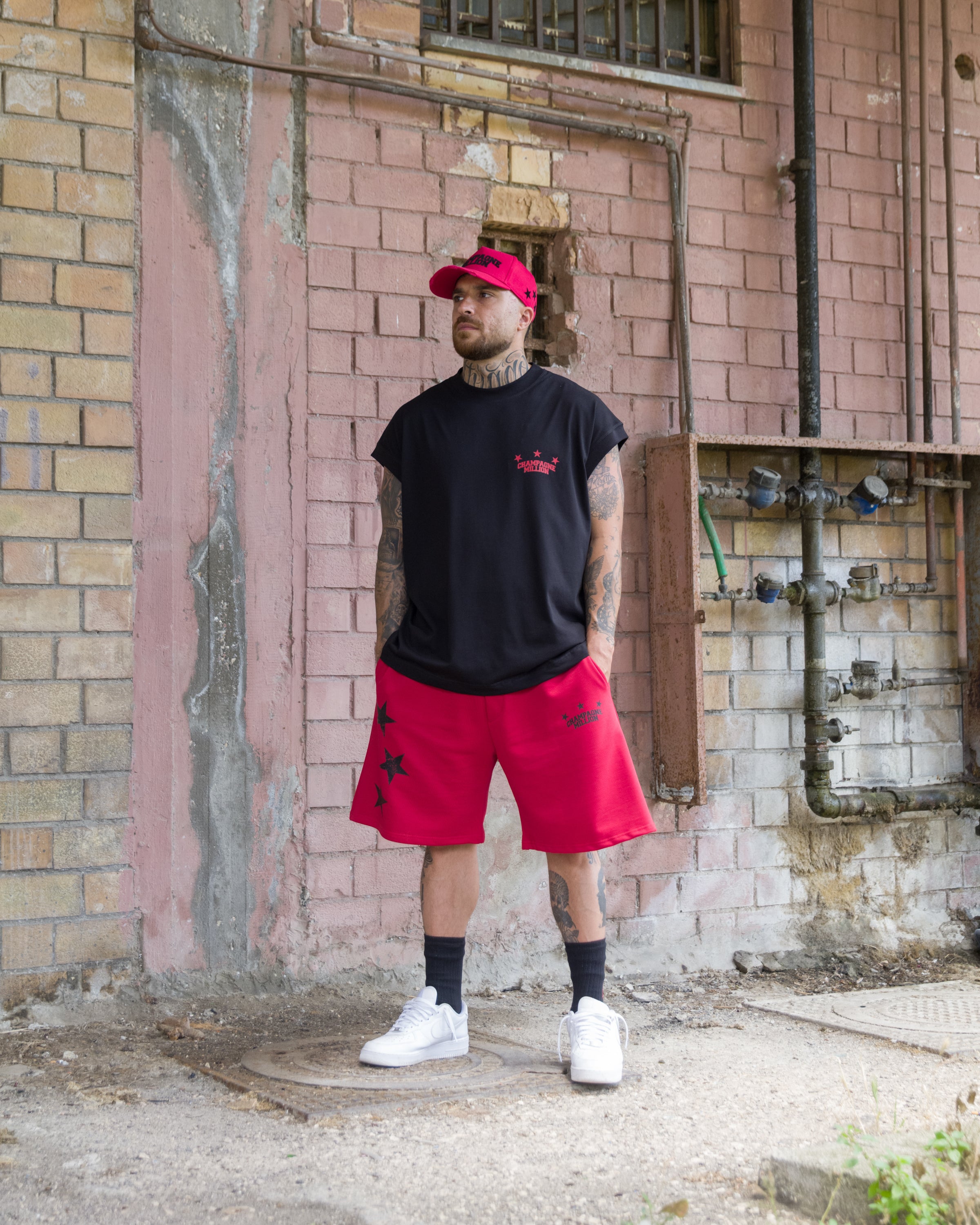 Champagne Million Red Hat