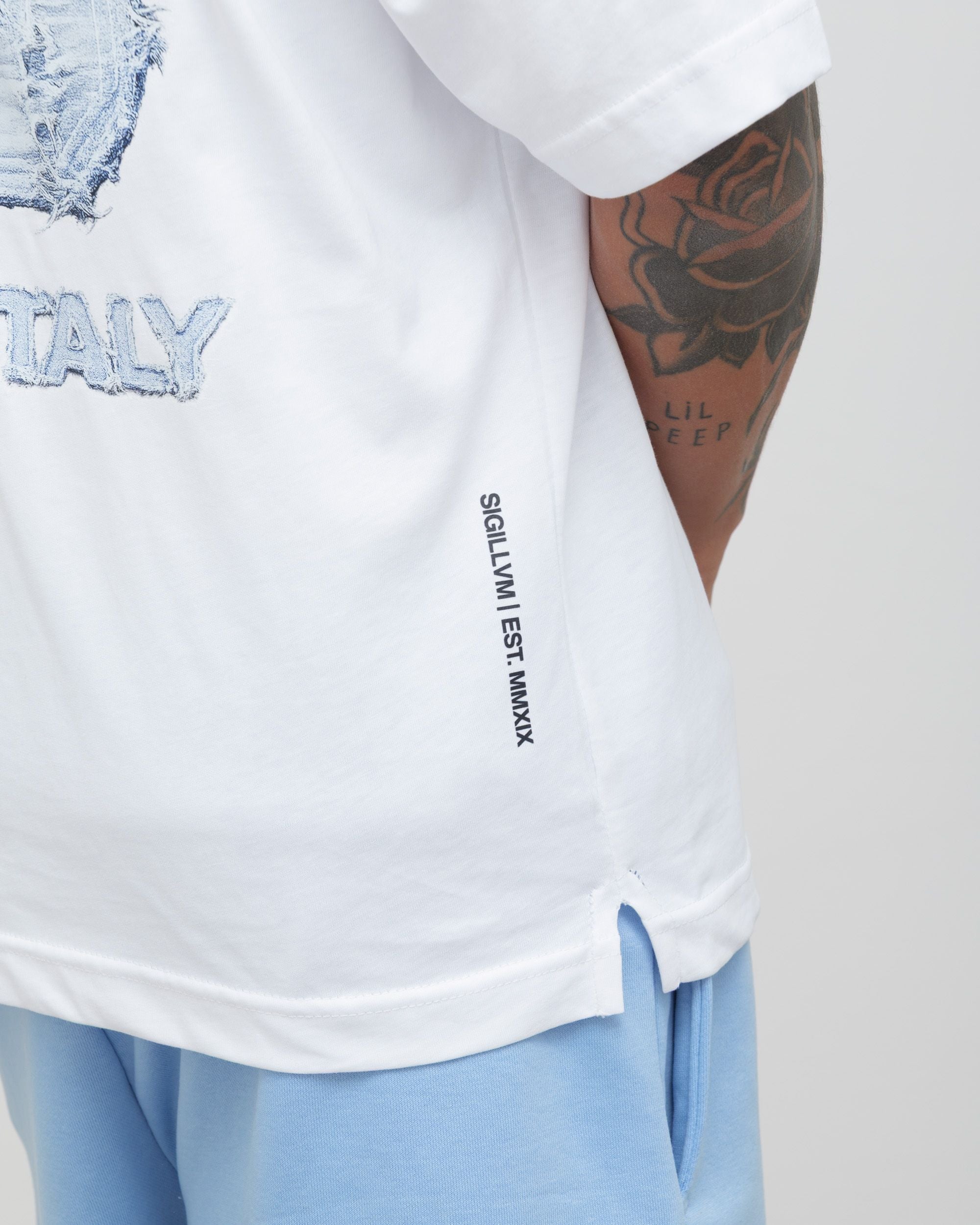 10 White T-Shirt